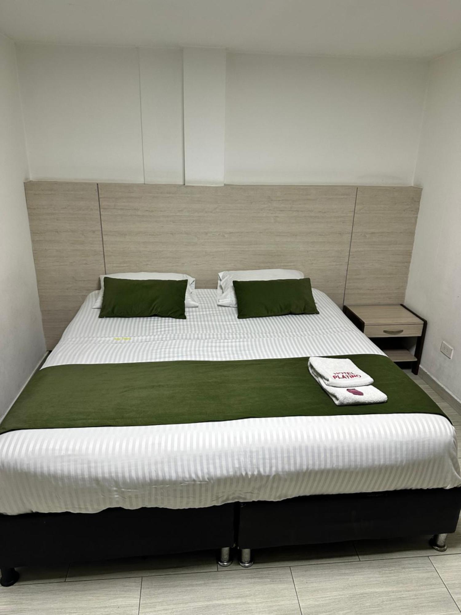 Hotel Bestmark Platino En Chapinero Богота Екстериор снимка